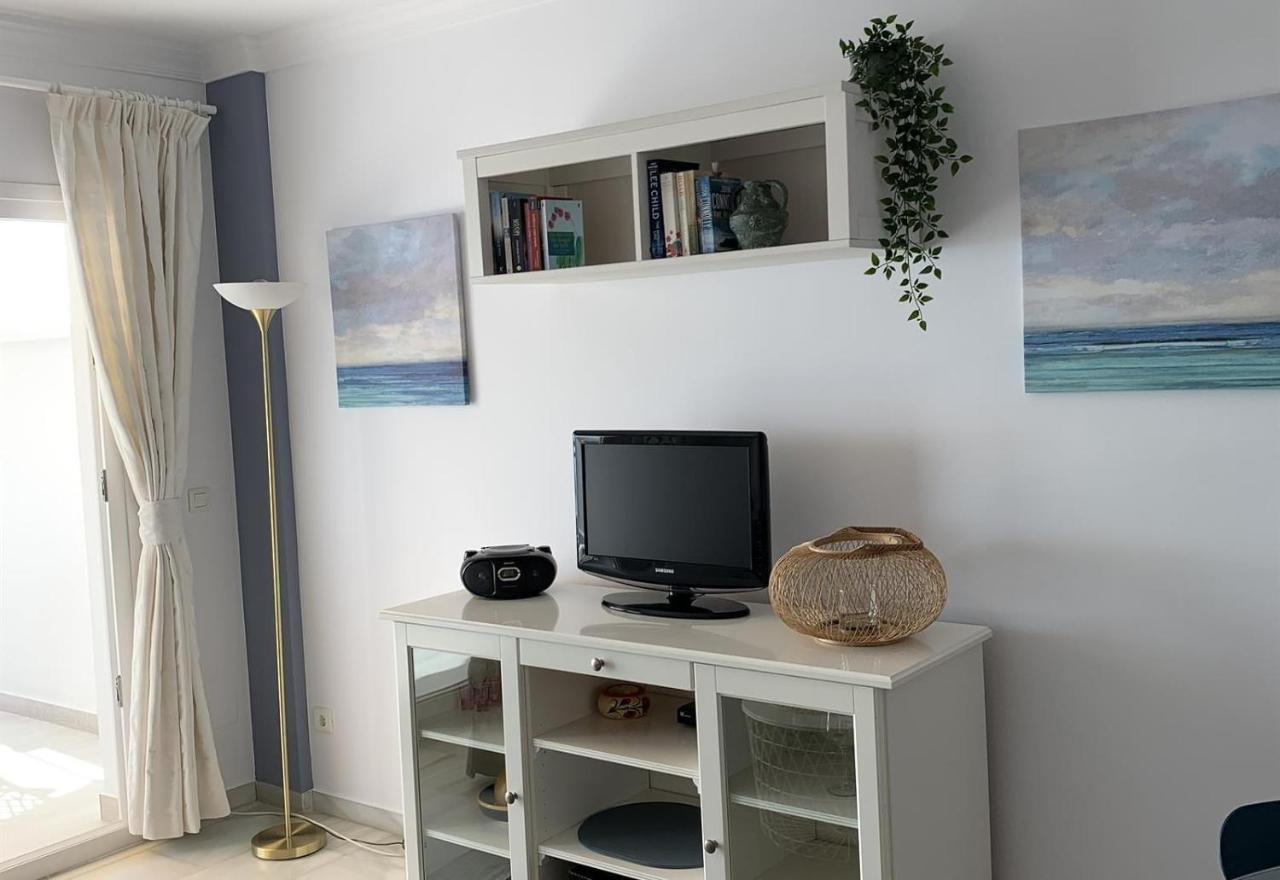 Lovely Apartment At The Beach Nerja Buitenkant foto
